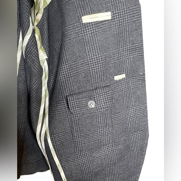 Men’s Charcoal Plaid Bullock & Jones Sport Coat - Size 40R - Picture 5 of 16